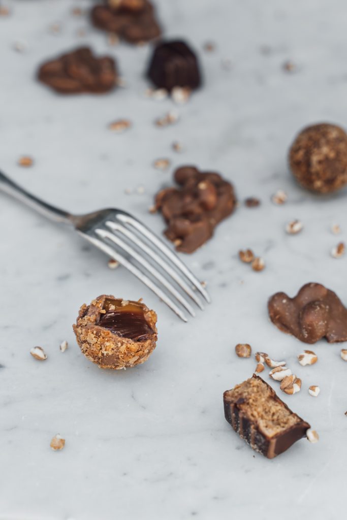 brot food Fotografie Allgäu unterallgäu Babenhausen Stillleben business lifestyle branding portrait twobakegirls Schokolade pralinen flatlay