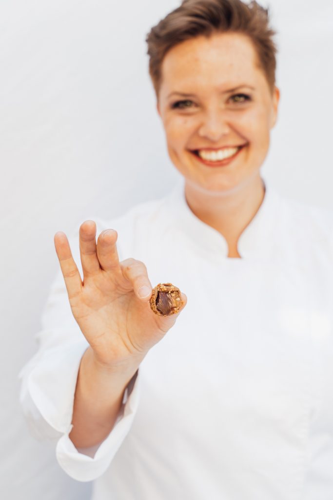 brot food Fotografie Allgäu unterallgäu Babenhausen Stillleben business lifestyle branding portrait twobakegirls Schokolade pralinen flatlay