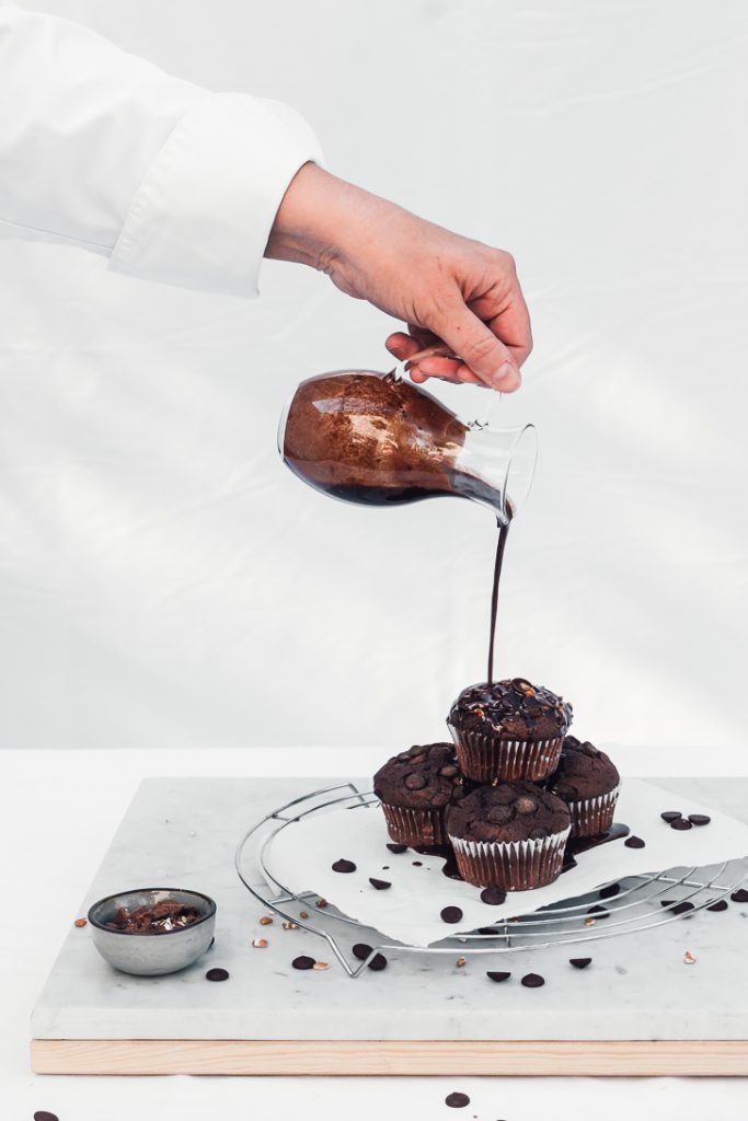 brot food Fotografie Allgäu unterallgäu Babenhausen Stillleben business lifestyle branding portrait twobakegirls Schokolade pralinen flatlay muffin