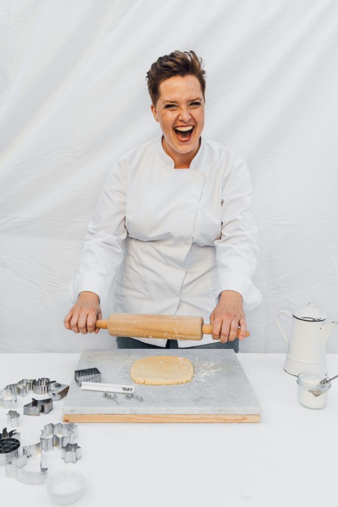 food teig Fotografie Allgäu unterallgäu Babenhausen Stillleben business lifestyle branding portrait twobakegirls Schokolade pralinen flatlay muffin