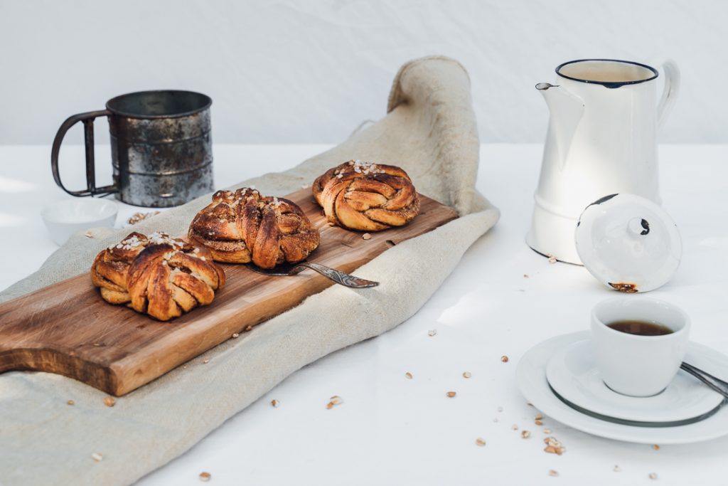 food Fotografie Allgäu unterallgäu Babenhausen Stillleben business lifestyle branding portrait twobakegirls brot mehl sauerteigbrot bäckerin teig gebäck