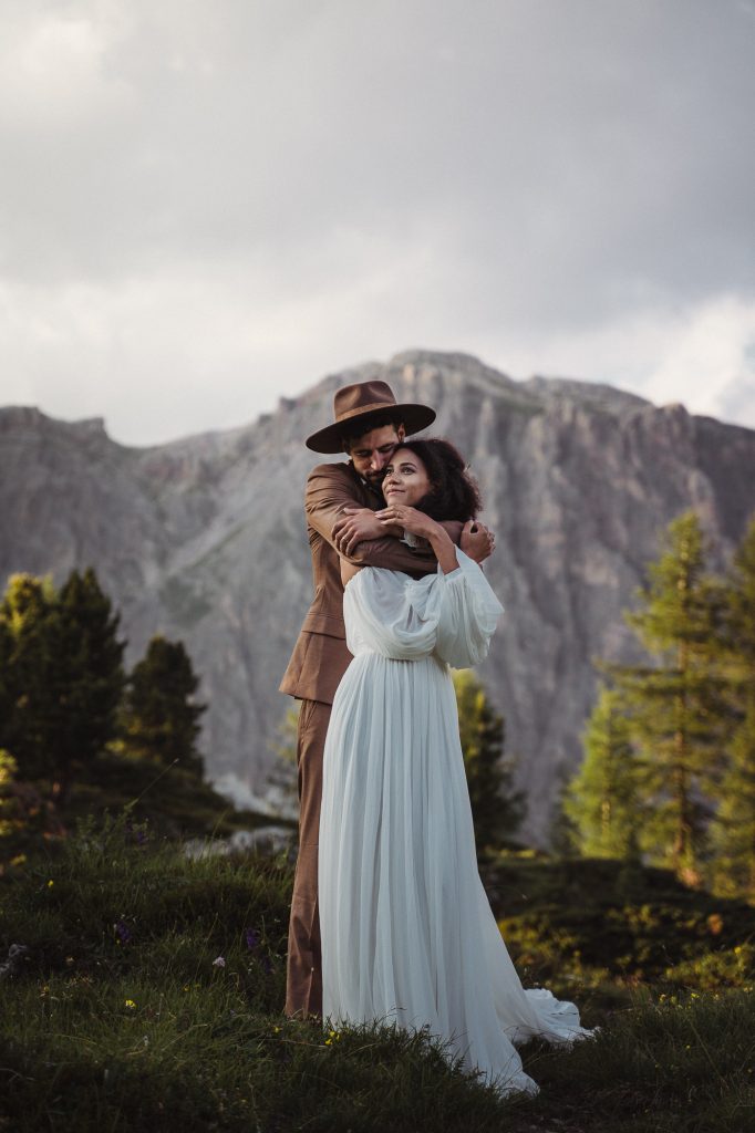 Elopement Hochzeit Dolomiten Paar