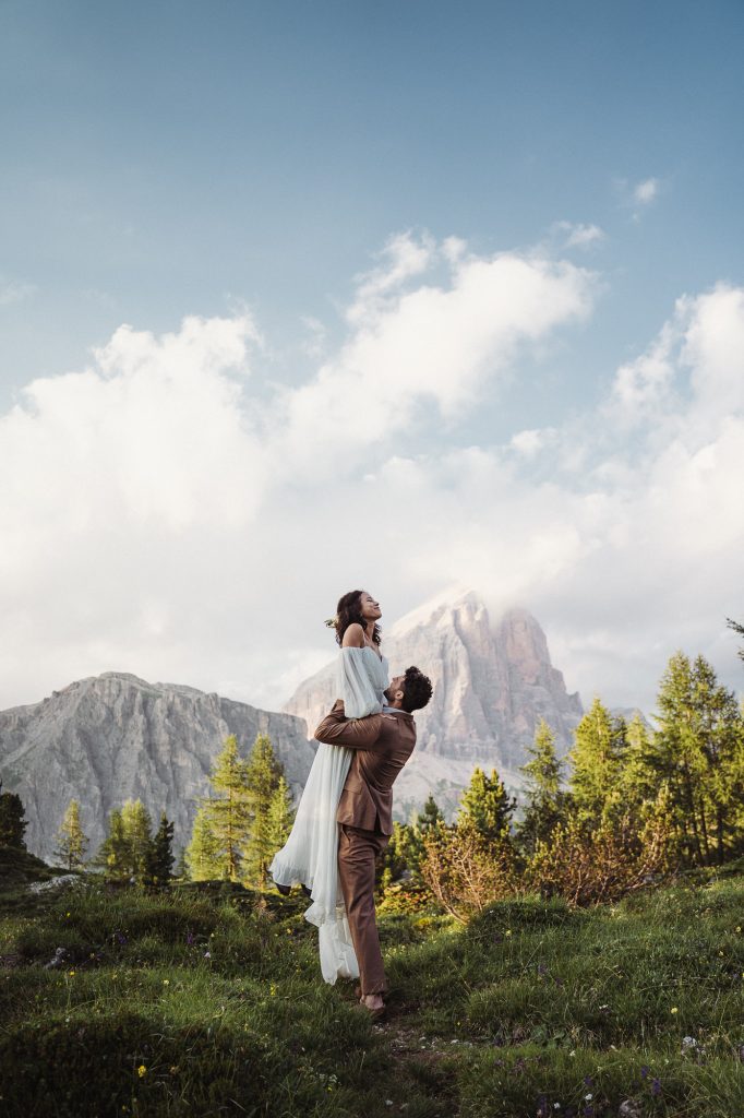 Elopement Hochzeit Dolomiten Paar