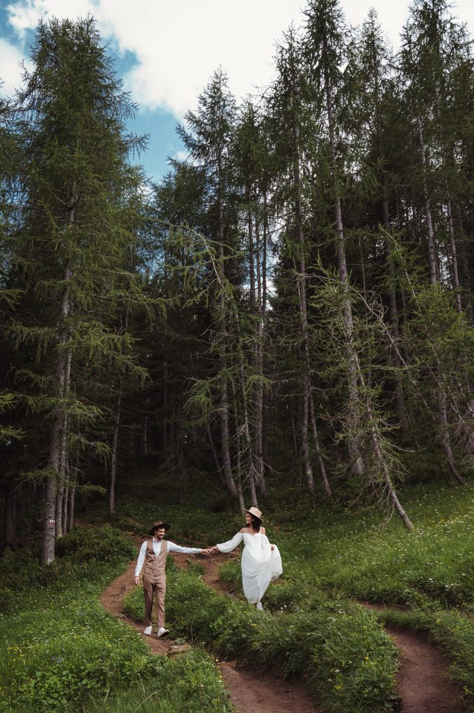 Elopement Hochzeit Dolomiten Paar