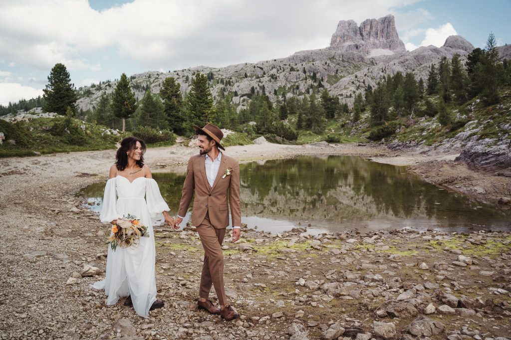 Elopement Hochzeit Dolomiten Paar