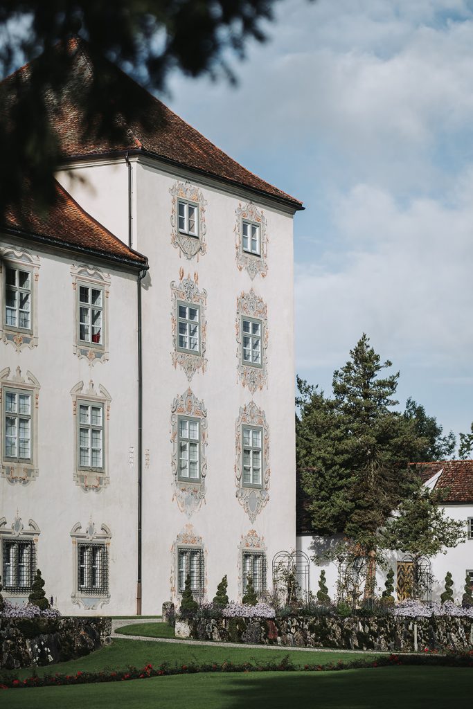 Schloss Zeil Bräutigam Brautpaar Braut Allgäu Hochzeit