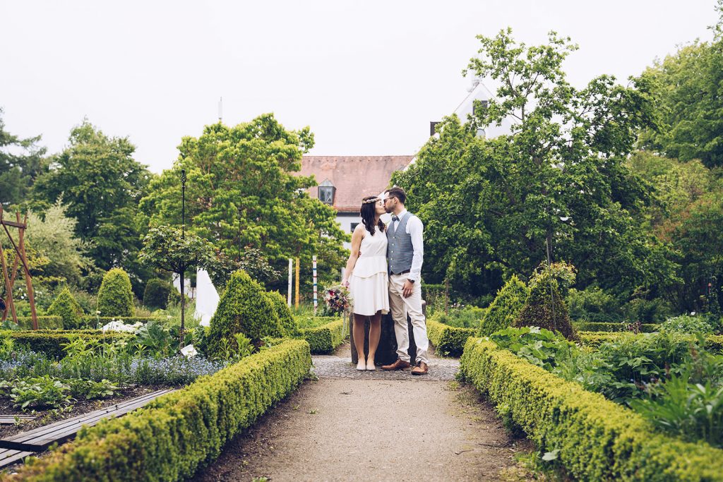 paar Hochzeit elopement Blumen fotografie