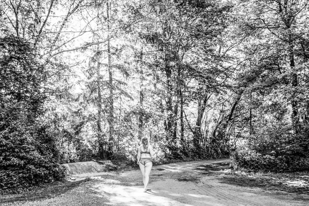 frau selbstliebeportrait fineart fotografie boudoir outdoor portrait