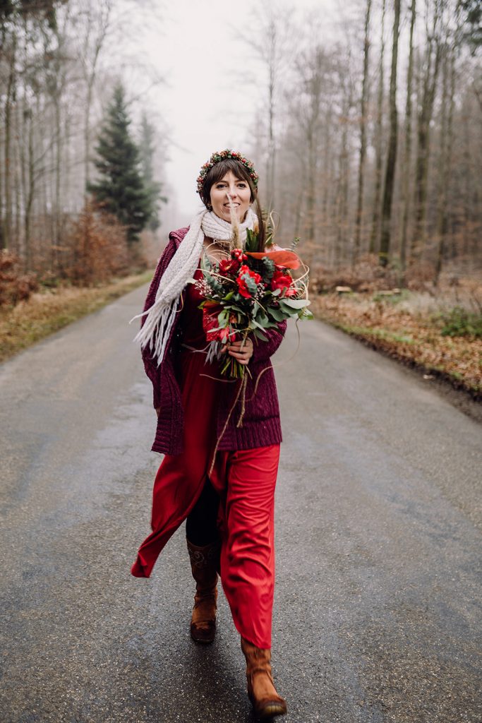 Elopement Unterallgäu Winterhochzeit Natur Brautstrauß