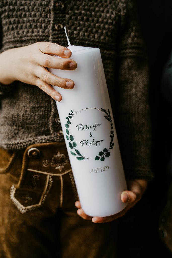 Hochzeit Unterallgäu Allgäu Brautpaar Brautstrauß