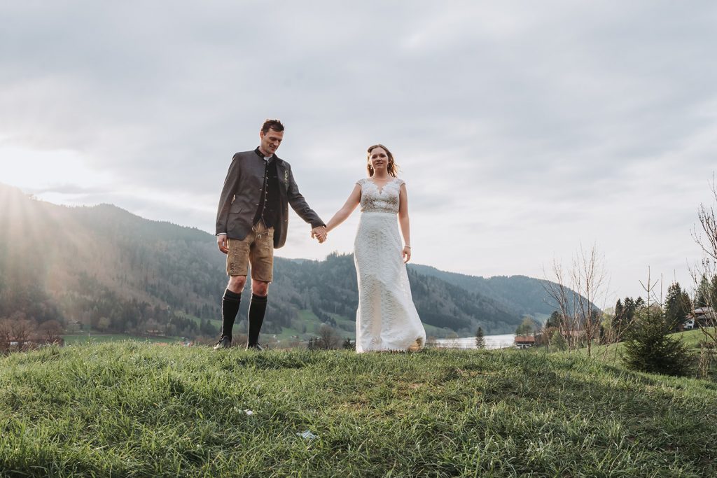 Hochzeit Schliersee Wasmeier Freilichtmuseum Hochzeitsfeier Brautpaar München
