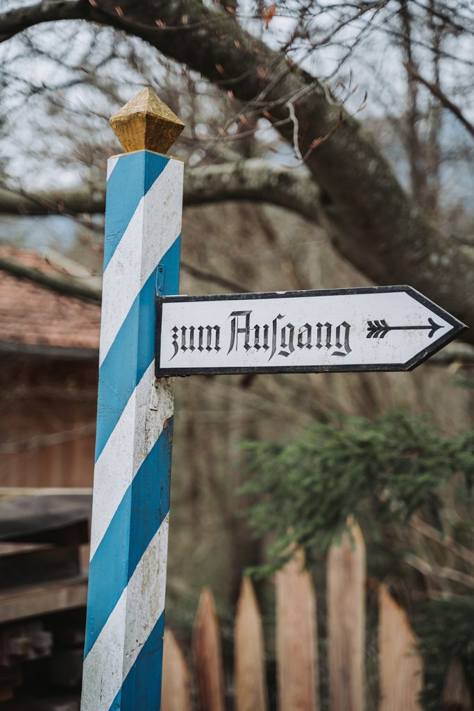 Hochzeit Schliersee Wasmeier Freilichtmuseum Hochzeitsfeier Brautpaar München