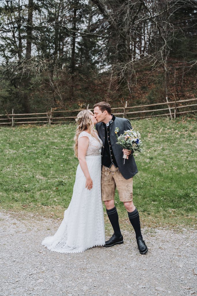 Hochzeit Schliersee Wasmeier Freilichtmuseum Hochzeitsfeier Brautpaar München