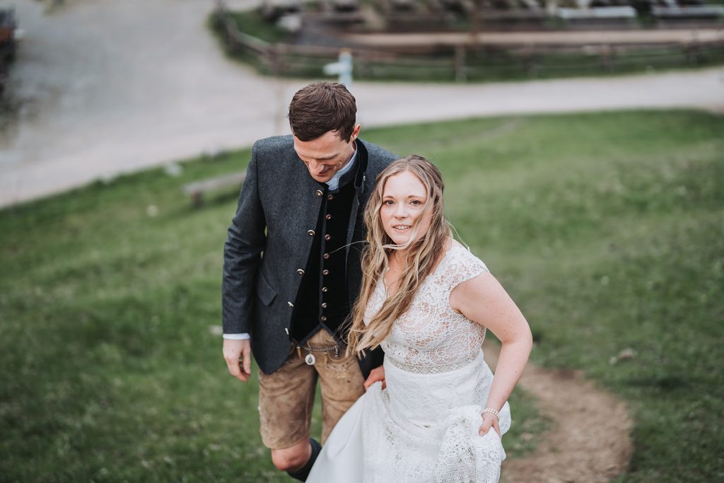 Hochzeit Schliersee Wasmeier Freilichtmuseum Hochzeitsfeier Brautpaar München