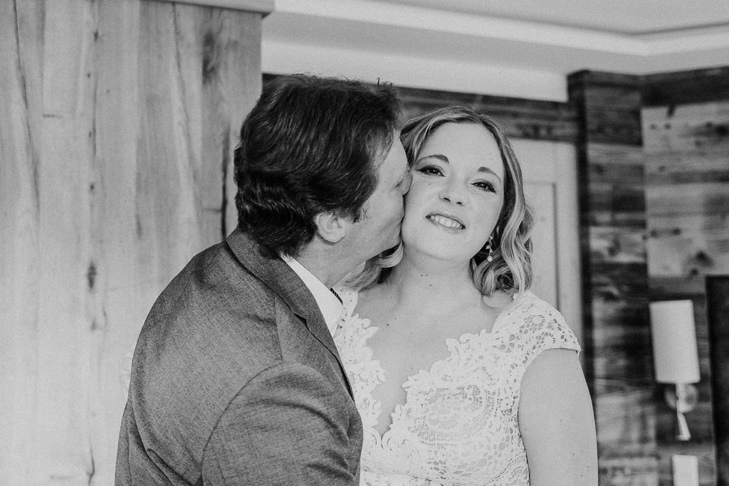 Hochzeit Schliersee Wasmeier Freilichtmuseum Hochzeitsfeier Brautpaar München