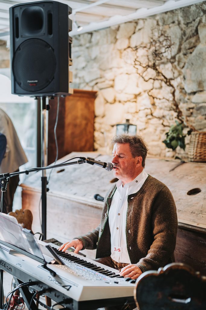 Hochzeit Schliersee Wasmeier Freilichtmuseum Hochzeitsfeier Brautpaar München