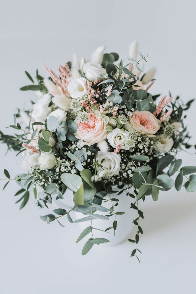 Hochzeit Getting Ready Braut Brautmutter Schwester Flatlays Brautkleid