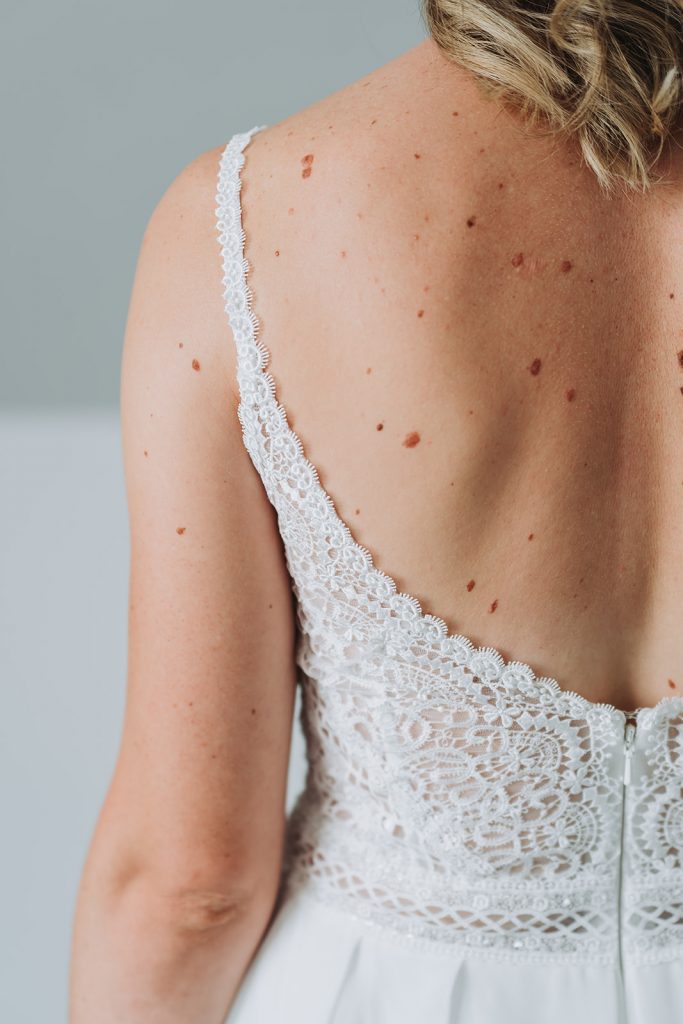 Hochzeit Getting Ready Braut Brautmutter Schwester Flatlays Brautkleid